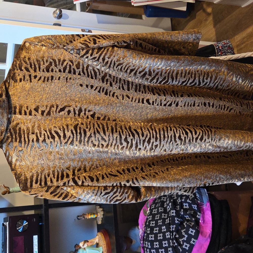 Moshita Couture Vintage Coat - Picture 2 of 4